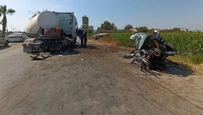 Adana'da Tanker Kazası: Otomobil ve Kamyon Alev Alev Yandı