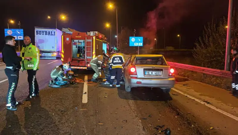 Kamyona Arkadan Çarpan Sürücü Kaza Sonrası Ağır Yaralandı: Detaylar Ortaya Çıktı
