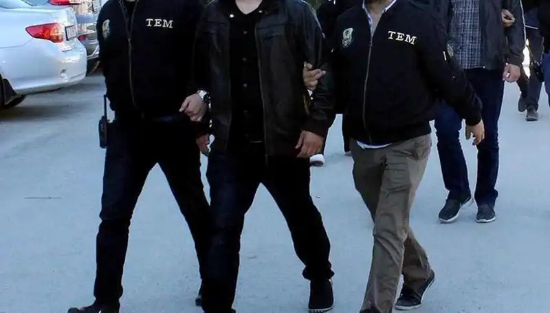 İstanbul’da Terör Operasyonu: Güvenlik Güçleri 14 Kişiyi Gözaltına Aldı!