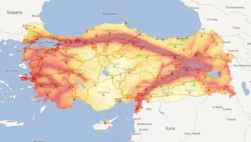 Evimin Altından Fay Hattı Geçiyor mu? 2025 MTA Haritası ile Hangi İllerde Deprem Riski Var?