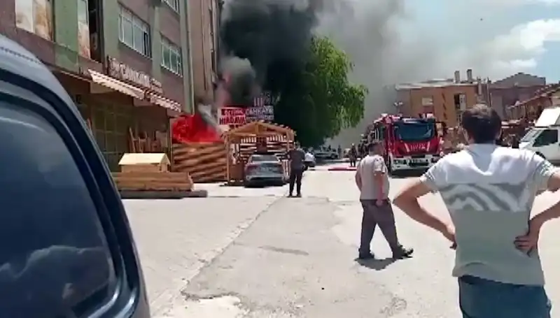 Ankara'da Yangın Faciasi: İş Yerleri Alev Alev Yandı!