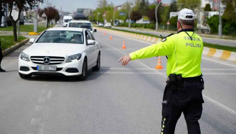 2025 Trafik Ceza Artışları: Yılın Şok Gelişmesi ve Yeni Uygulamalar