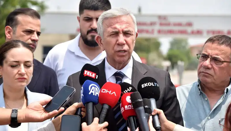Mansur Yavaş, Muhittin Böcek’i Ziyaret Etti: İşbirlikleri Güçleniyor