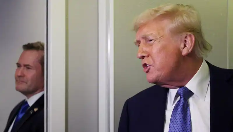 Trump’ın Sırrı Ortaya Çıktı: Mike Waltz Görevden Alındı!
