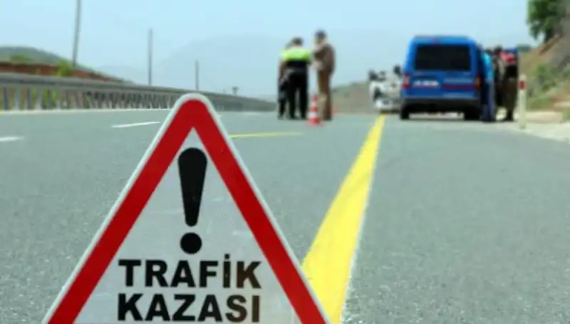 Bitlis'te İki Ayrı Trafik Kazası: 19 Yaralı, Detaylar Şok Edici!