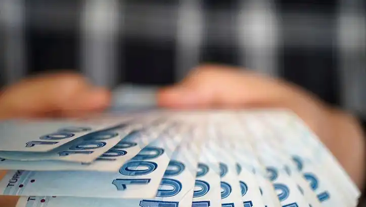 Emekli Promosyonları 2025: Kamu ve Özel Bankalardan Rekor Teklifler