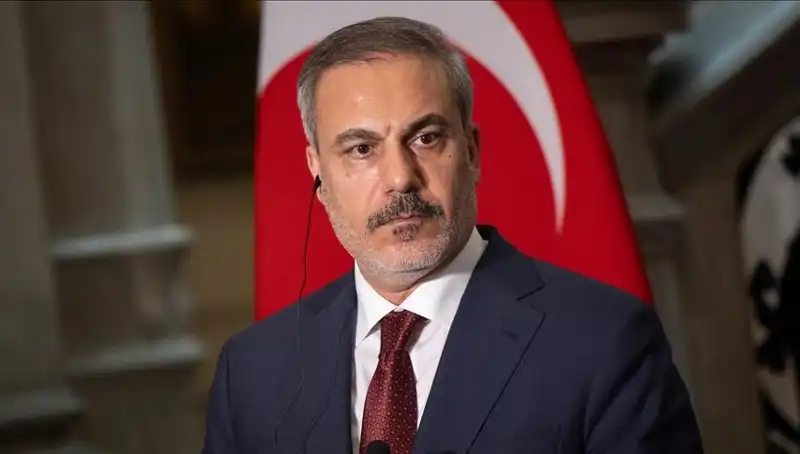 Türkiye'nin Dış Politikasında Yeni Adımlar: Fidan'ın Azerbaycan ve Mısır Temasları
