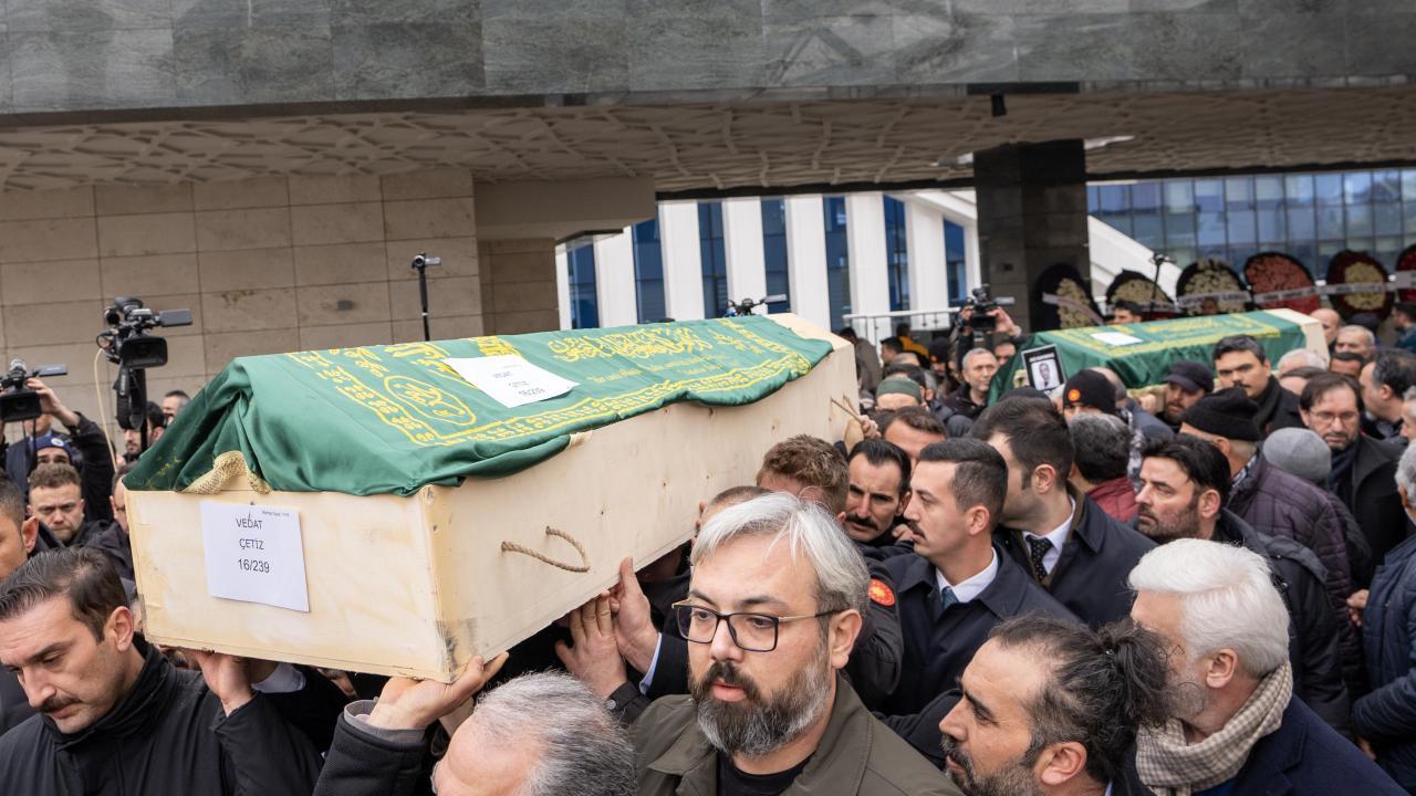 Bolu'daki Faciada Yaşamını Yitirenler Son Yolculuğuna Uğurlandı