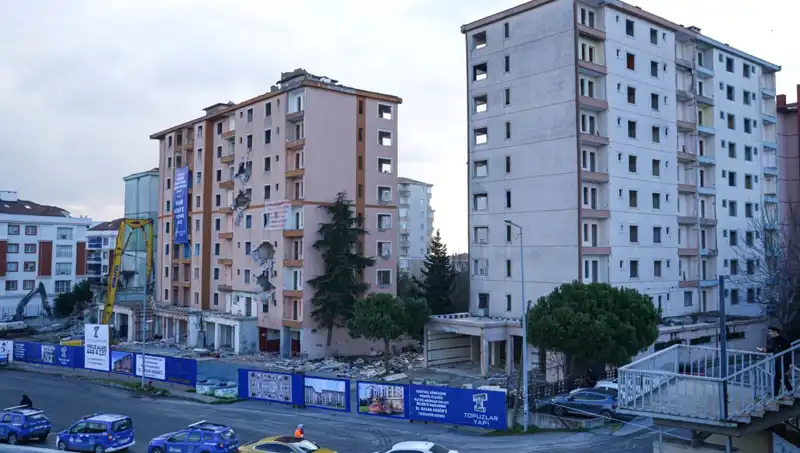 Büyükçekmece'de Yıkım Kararı: 10 Bina Tarih Oluyor!