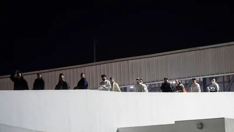 Türkiye'nin İki İlinde Düzensiz Göçmenlere Operasyon: Yakalananların Sayısı Dikkat Çekiyor
