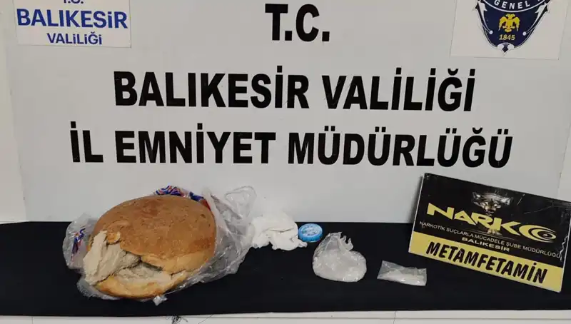 Ekmeğin İçine Gizlenmiş Uyuşturucu: Operasyonda Çok Sayıda Tutuklama!