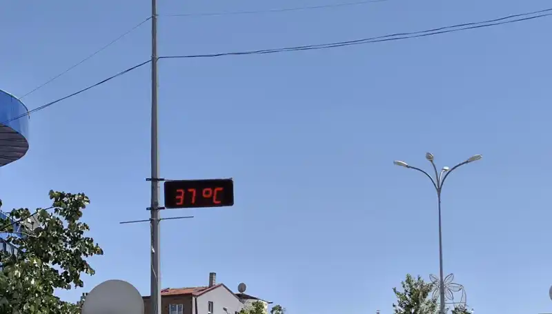 Yazın Kavurucu Sıcakları: Termometreler 38 Derecelere Ulaştı!