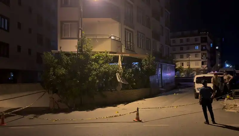 İstanbul'da Kafeye Silahlı Saldırı: Şok Edici Olayda Detaylar Ortaya Çıktı