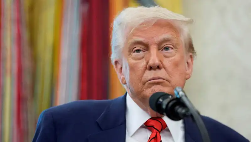 Trump, G7 Zirvesini Terk Etti: Beyaz Saray'daki Acil Toplantının Ardındaki Sır