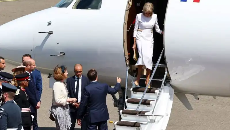 Macron Çiftinde Yeni Bir Gerilim: Eşinin Gözünden Kaçtı mı?