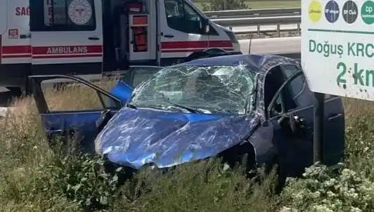 Kontrolden Çıkan Araç Takla Attı: Feci Kaza İki Yaralı Getirdi