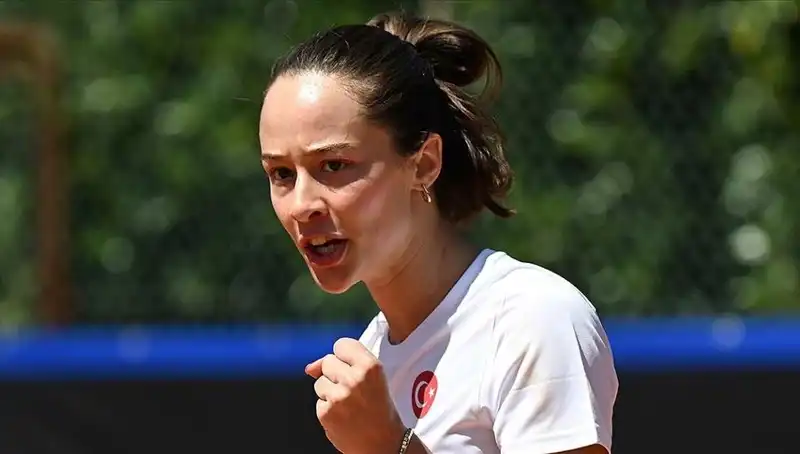 Milli Tenisçi Zeynep Sönmez, Grand Slam Finalinde Tarih Yazıyor