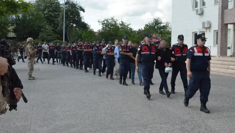Hacizli Araçları Yeniden Dönüştürüp Satışa Sunan Çeteye Operasyon