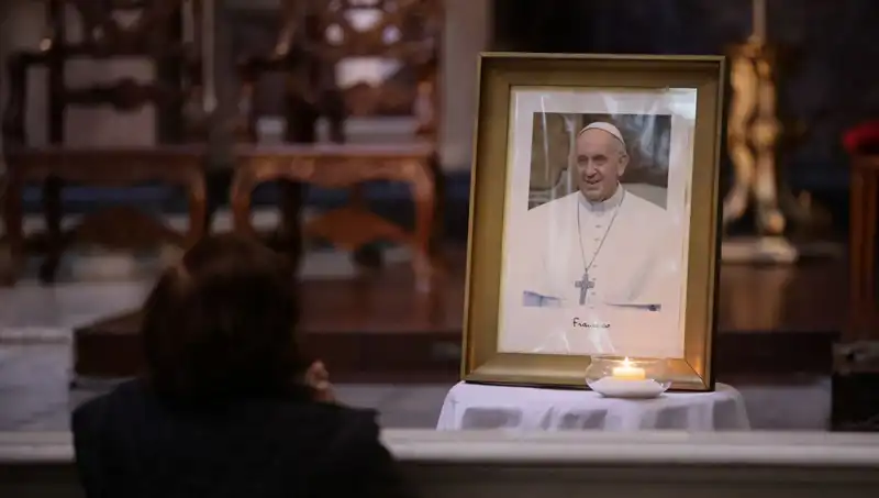Papa Francis'in Vasiyeti ve Veda Töreniyle İlgili Bilgiler Aydınlandı
