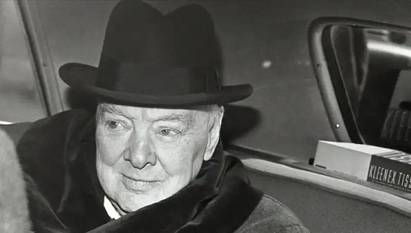 Churchill'in Bekar Evi Tarihi Değeriyle Satışa Çıktı: 3,75 Milyon Sterlin