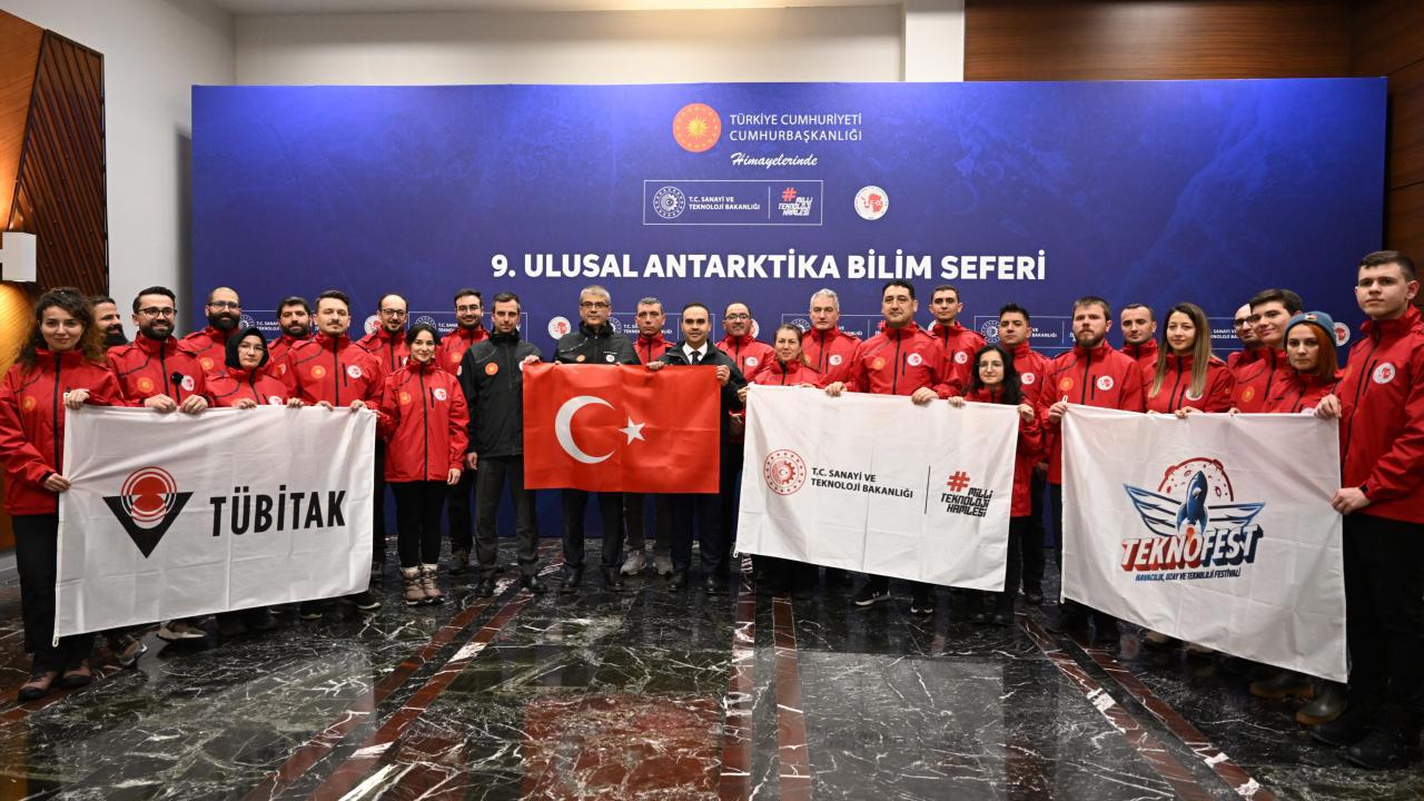 Türk Bilim İnsanları Yeniden Antarktika Yolunda