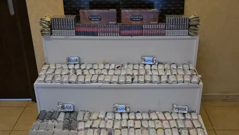 Gümrük Kaçağı Sigara Operasyonu: Yüzlerce Kilo Sigaraya El Konuldu